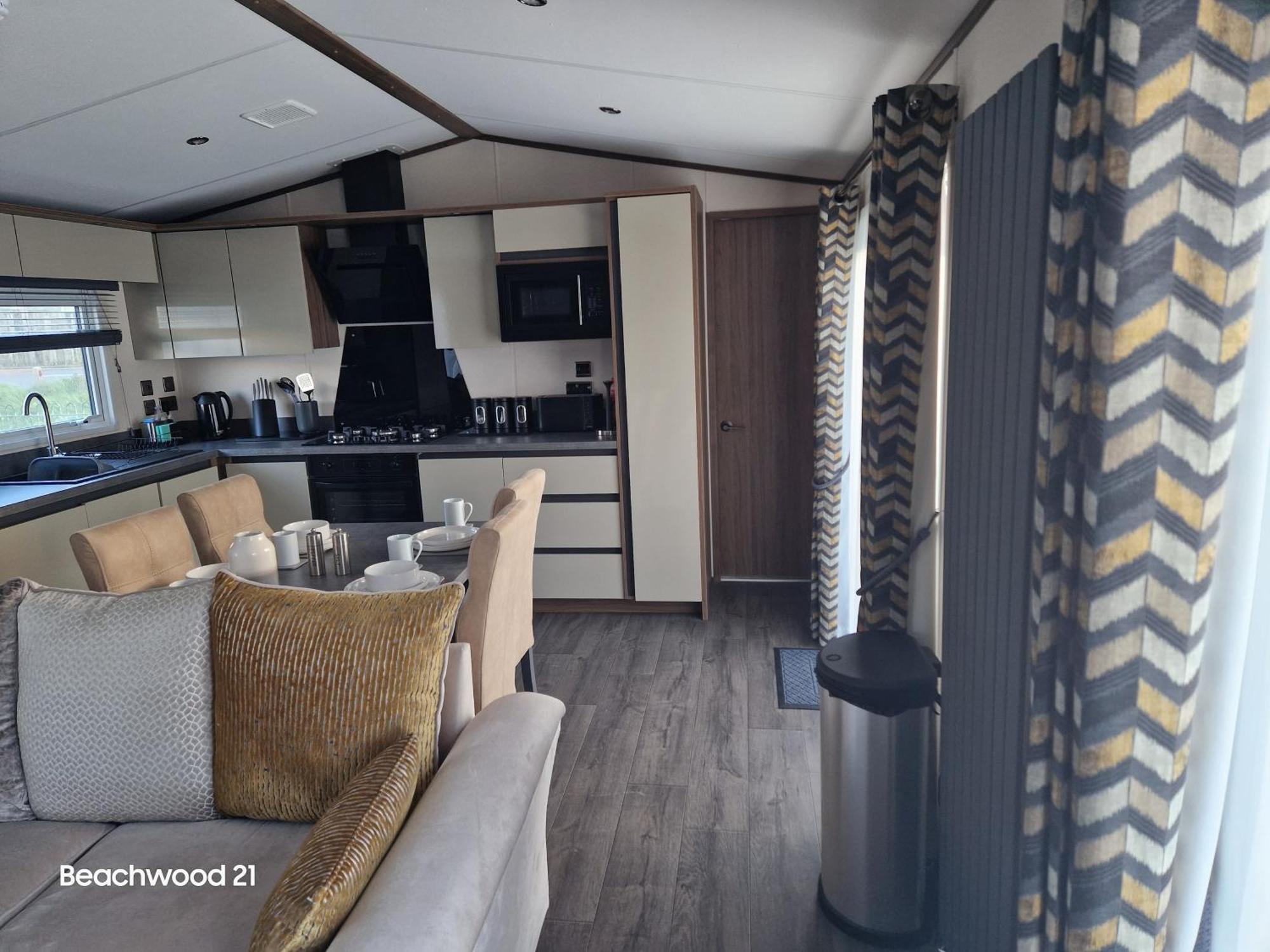 Beachwood 21 Camber Екстериор снимка